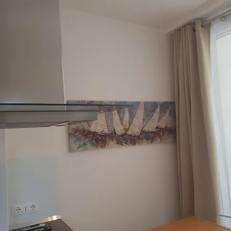 Apartment Golden River N1